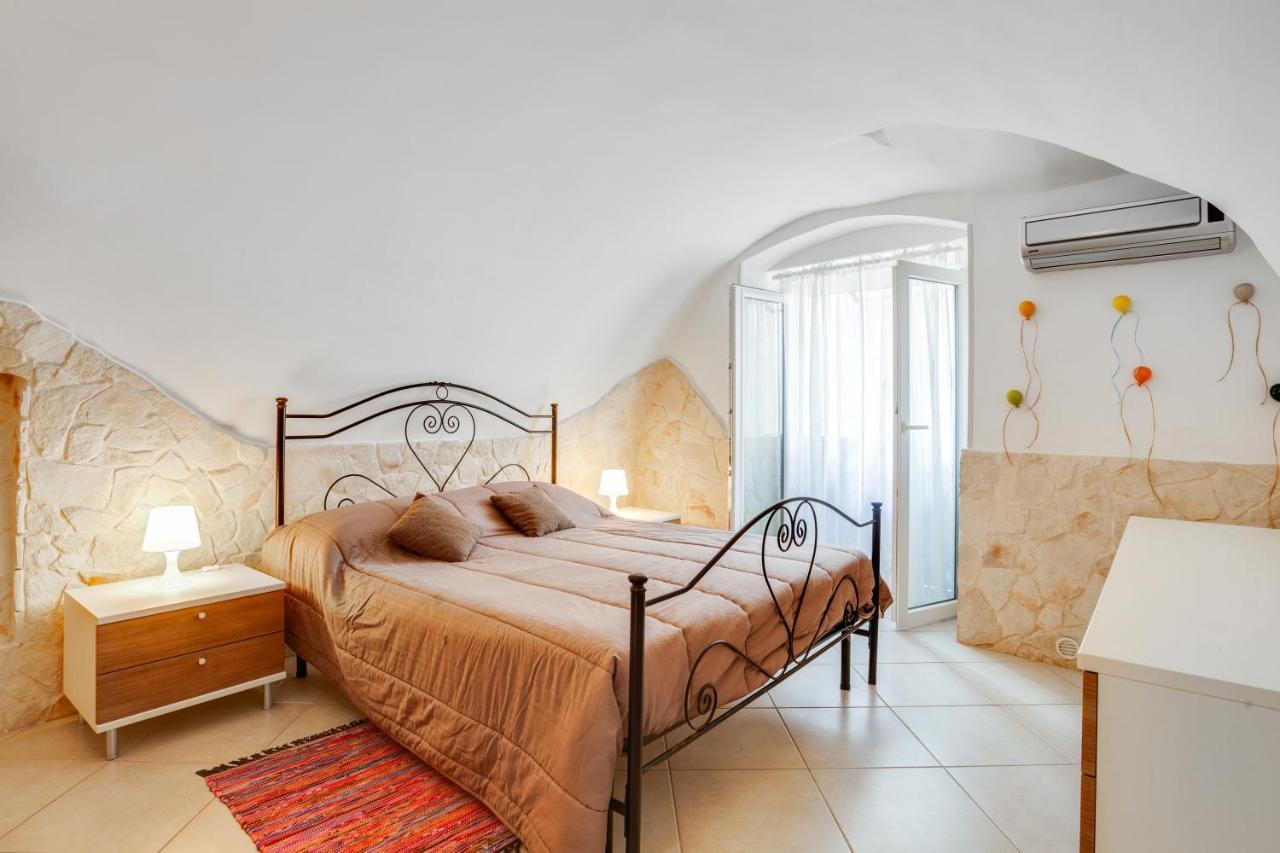 La Chicca Historic Center Beautiful Flat Apartman Monopoli Kültér fotó