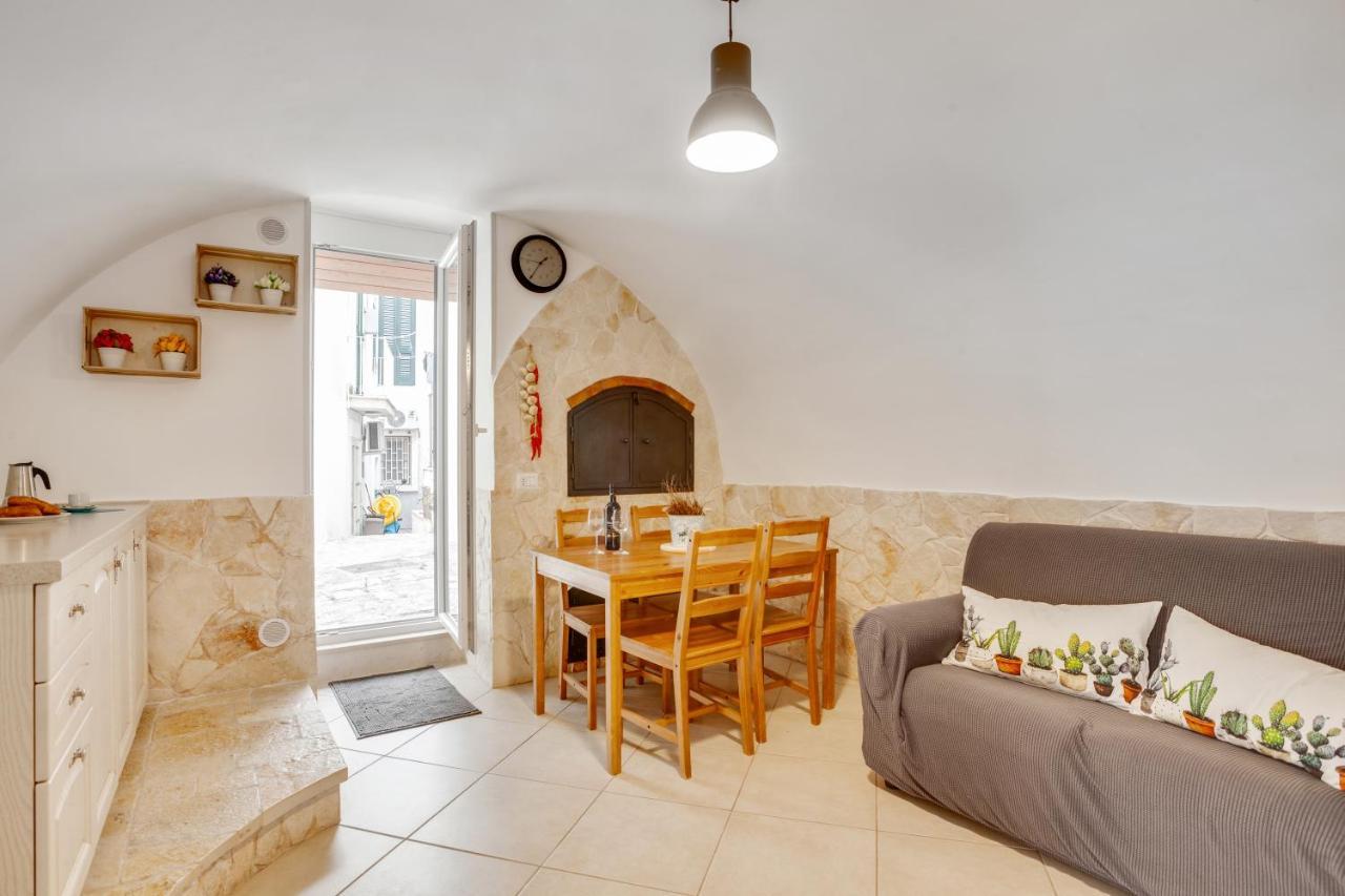 La Chicca Historic Center Beautiful Flat Apartman Monopoli Kültér fotó